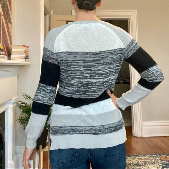 BCBG Max Azria Sweater / Size S - Picture 2 of 6